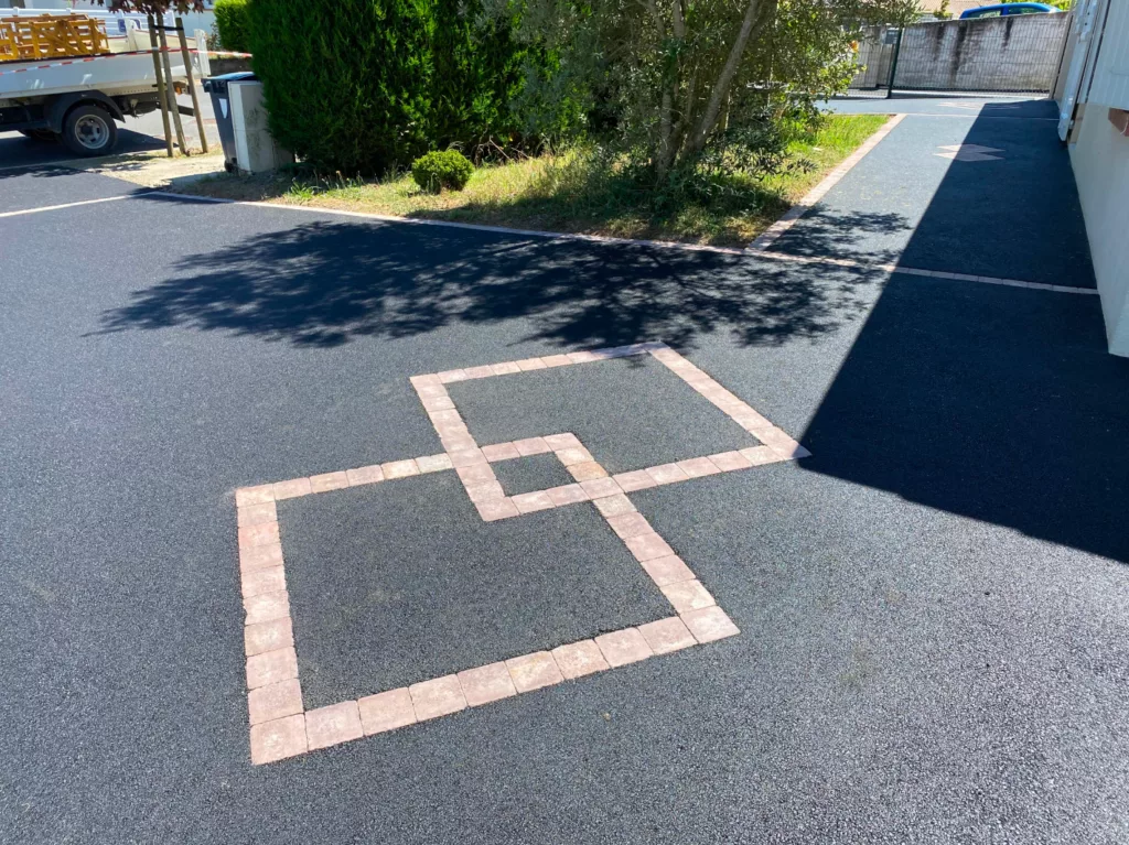 Aurelien Bulteau PAYSAGISTE CHALLANS Cour Enrobé 157